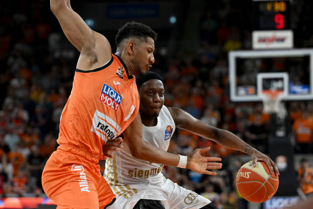 为反击创造 为反击创造