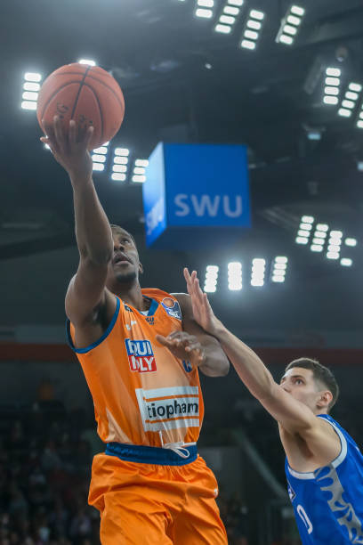 英格兰在首 英格兰在首