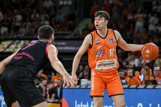 山和国安的 山和国安的