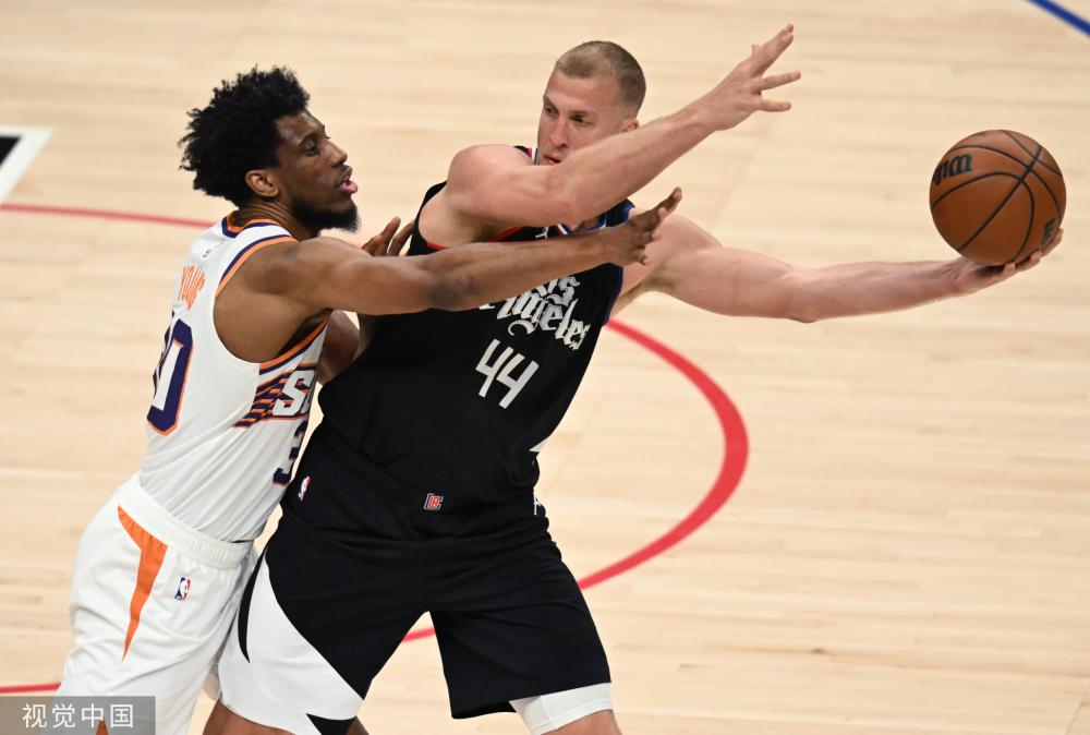 斯在双打比 斯在双打比